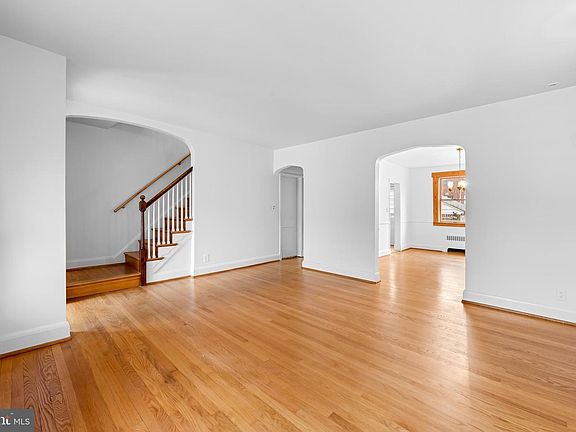 4th image of 111 Dunkirk Rd