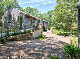 3 Pond View Dr, Oak Bluffs, MA 02568