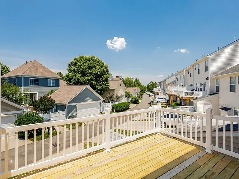 10480 Alexander Martin Ave — Photo 17