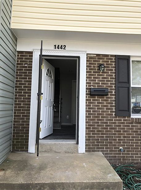 1st image of 1442 Harford Square Dr