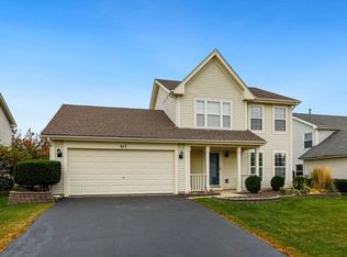 617 Maple Dr, Streamwood, IL 60107
