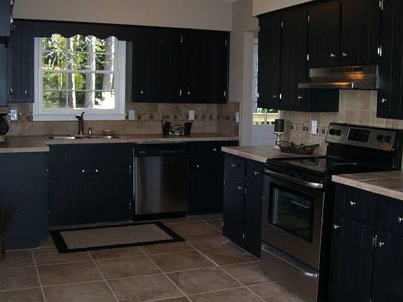 3rd image of 5531 Wood Creek Dr