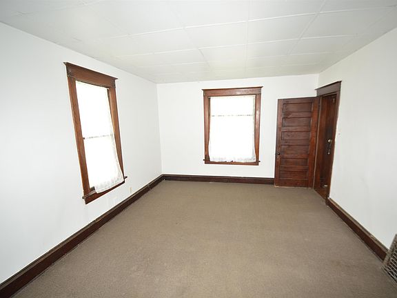 5th image of 1605 W 4th St