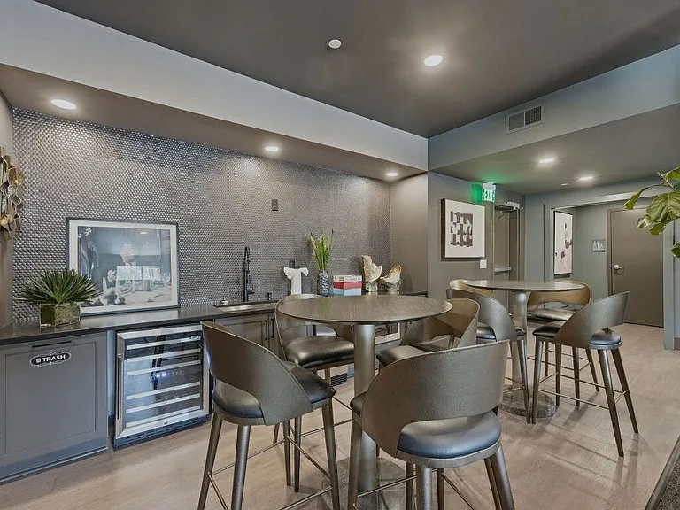 The Sloan at LoSo — Photo 14