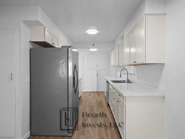 308 E 7th Ave — Photo 9