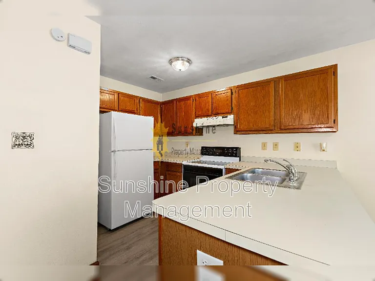 3468 Clover Meadows Dr — Photo 4