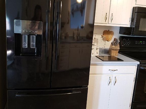 4th image of 2946 Shelley Dr