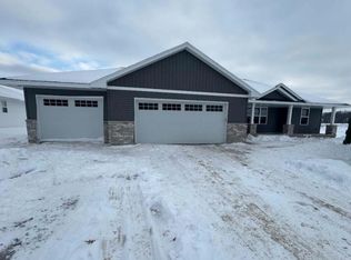 4579 Paul Ln, Green Bay, WI 54313