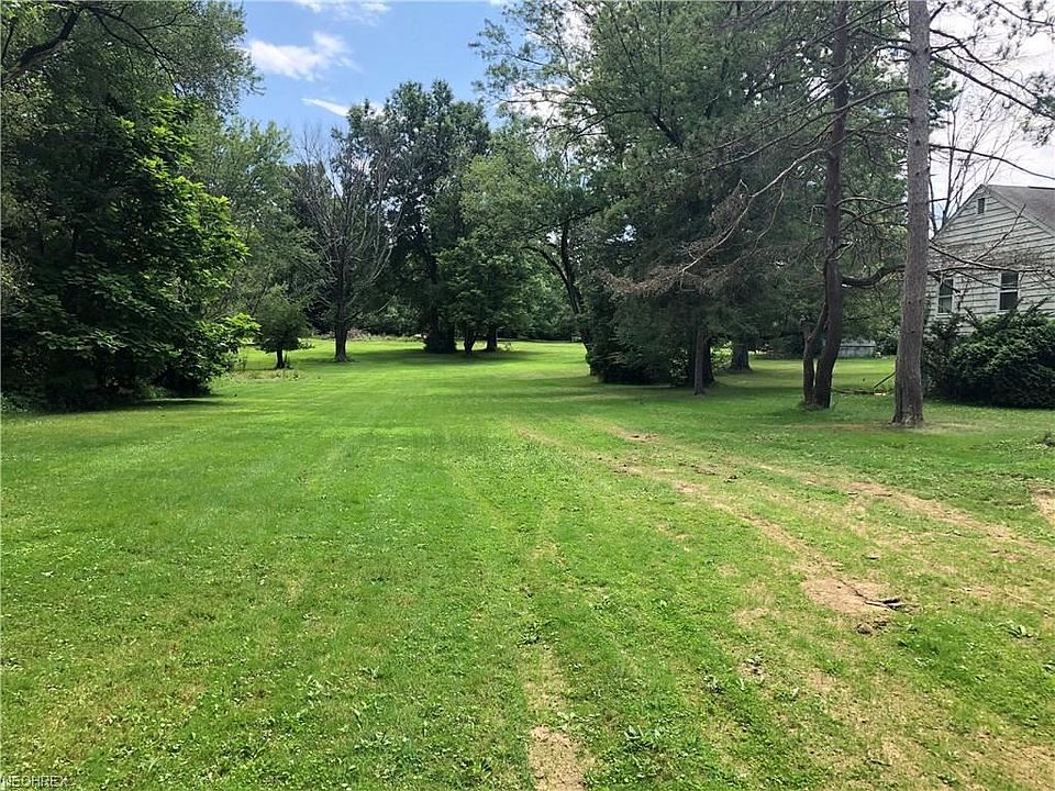 2nd image of 2832 Sourek Rd