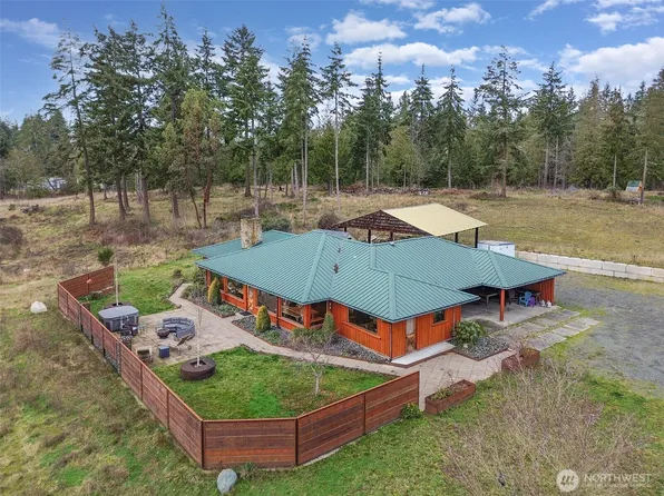 127 Lake Farm Road, Port Angeles, WA 98362