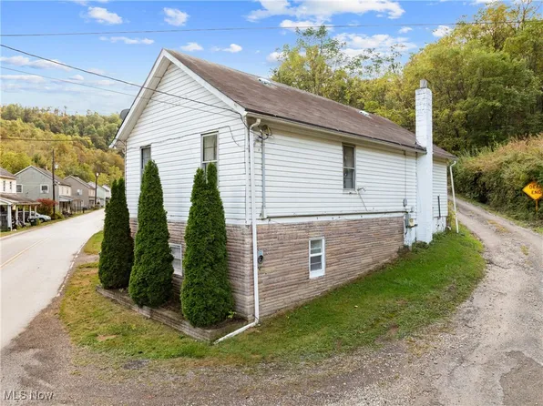 57869 Main St, Martins Ferry, OH 43935