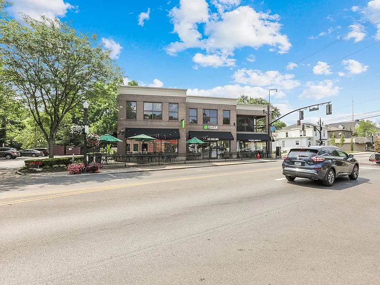 32 W College Ave #202 — Photo 34
