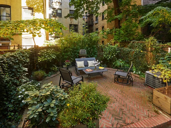 333 East 51st Street image 17 of 17