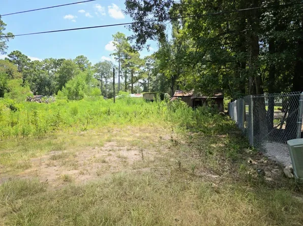 19340 Old Coffin Rd, Conroe, TX 77302