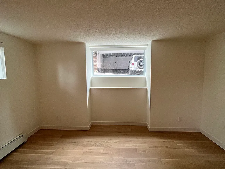 3008 Queen St E #50036A-4 — Photo 8