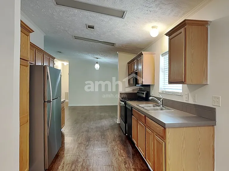 495 Hunnicutt Rd SE — Photo 4