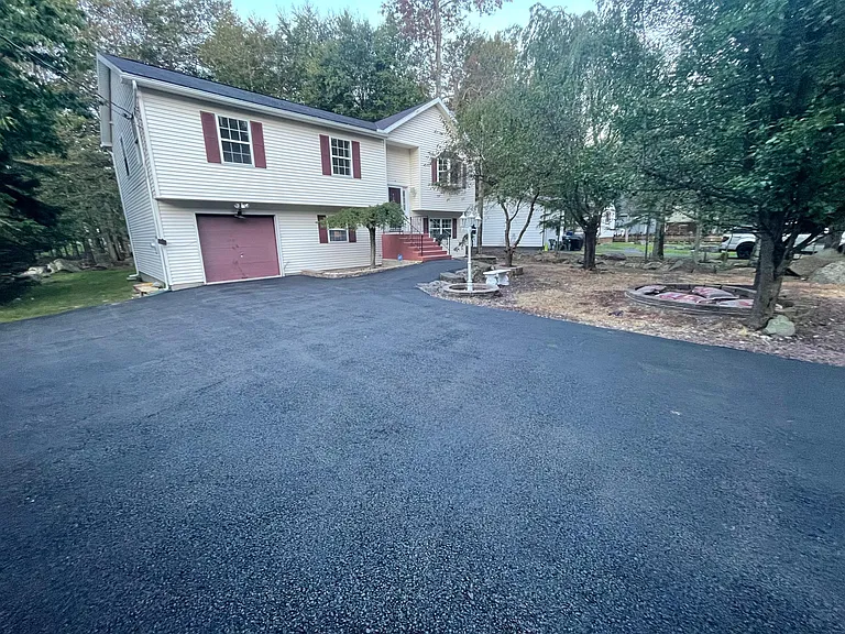 2830 Fairhaven Dr — Photo 3