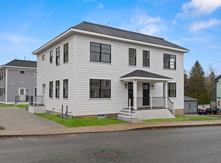 25 Pleasant St #2, Ipswich, MA 01938