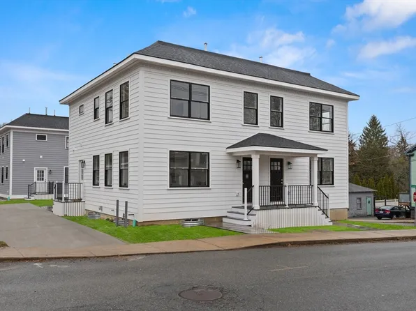 25 Pleasant St #2, Ipswich, MA 01938