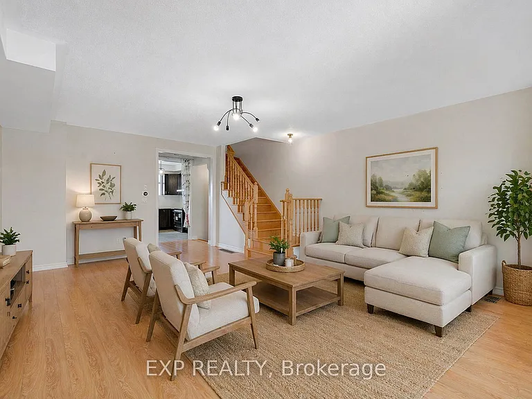 38 Miami Grv — Photo 9