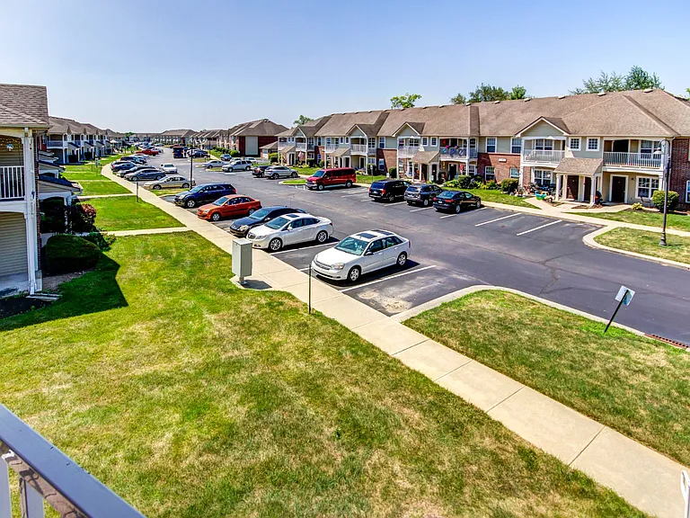 Trotters Pointe Apartments — Photo 40