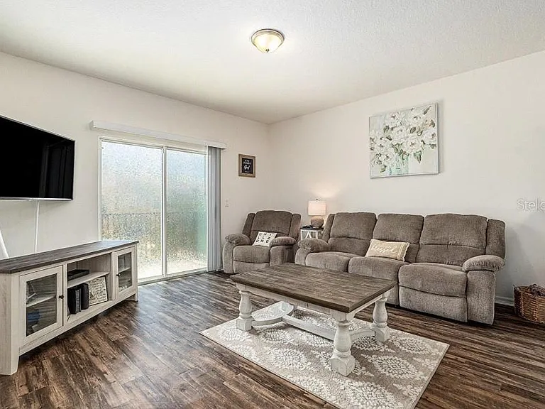 5521 Yellowfin Ct — Photo 3