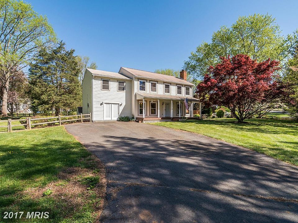 1st image of 7132 Buckingham Ct
