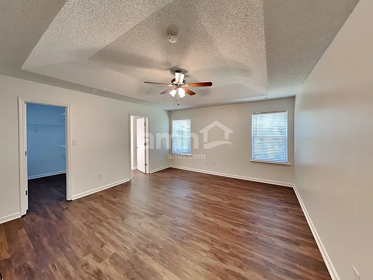 10713 Haddington Dr NW — Photo 10