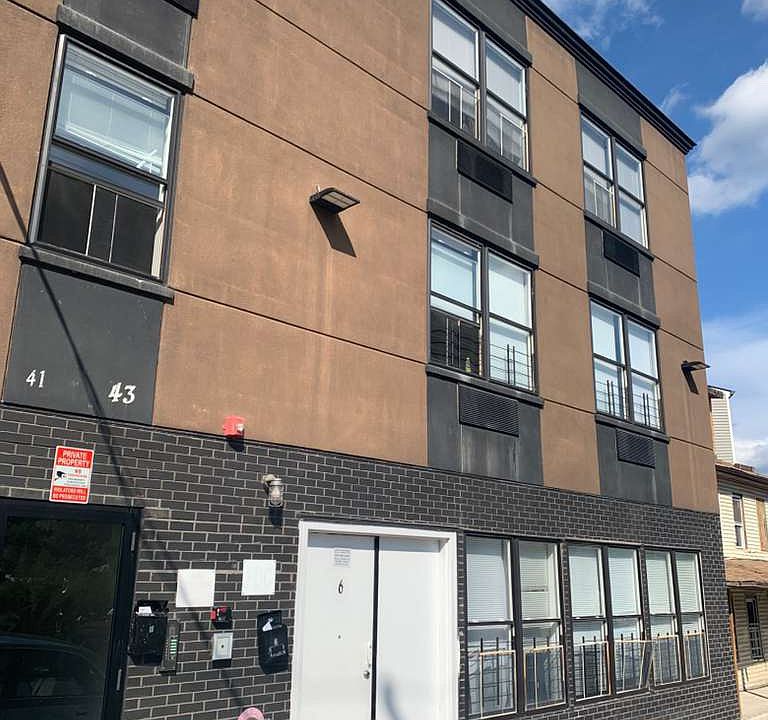 1st image of 41 Ryle Ave #1