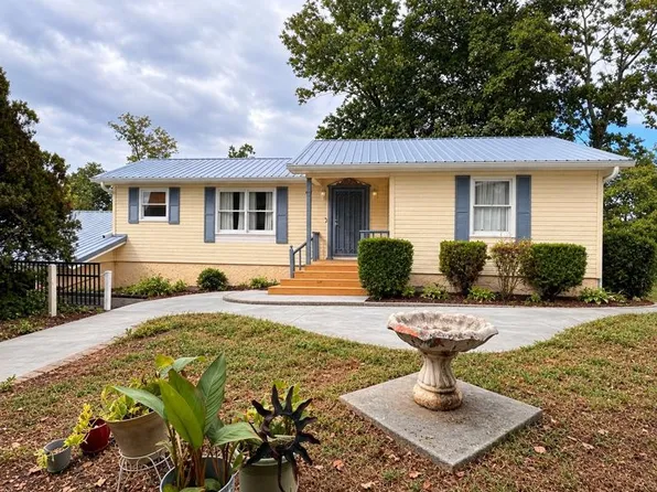 691 Lakehaven Cir, Decatur, TN 37322