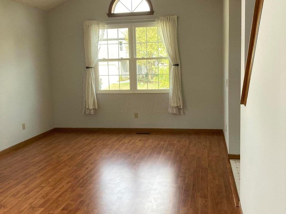 1st image of 1451 Meadowbank Dr