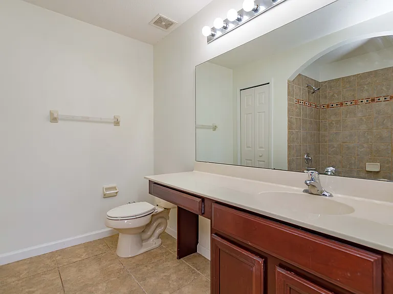 16460 Cedar Crest Dr — Photo 11