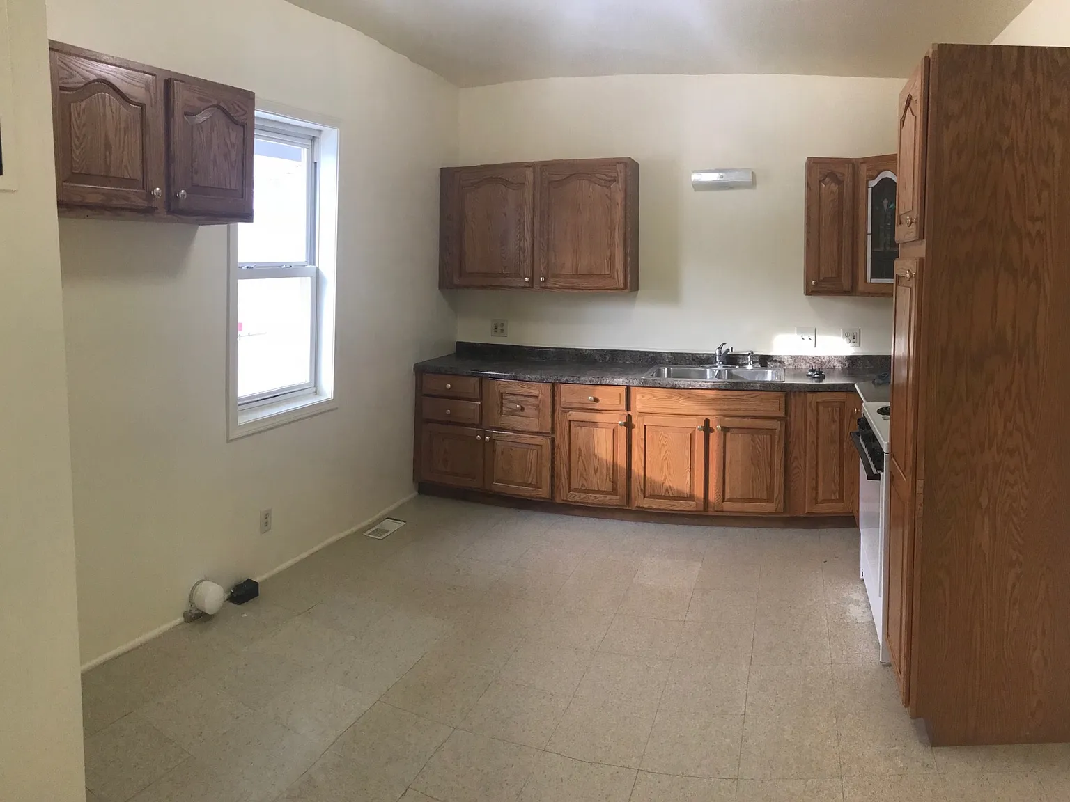 909 Stone St. Port Huron - 1 — Photo 2