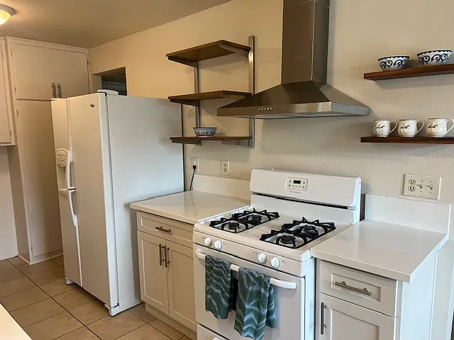 2 bed, 827 sqft, $2,980 — Photo 3