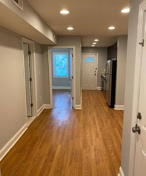 421 Burbank St SE #2 — Photo 3