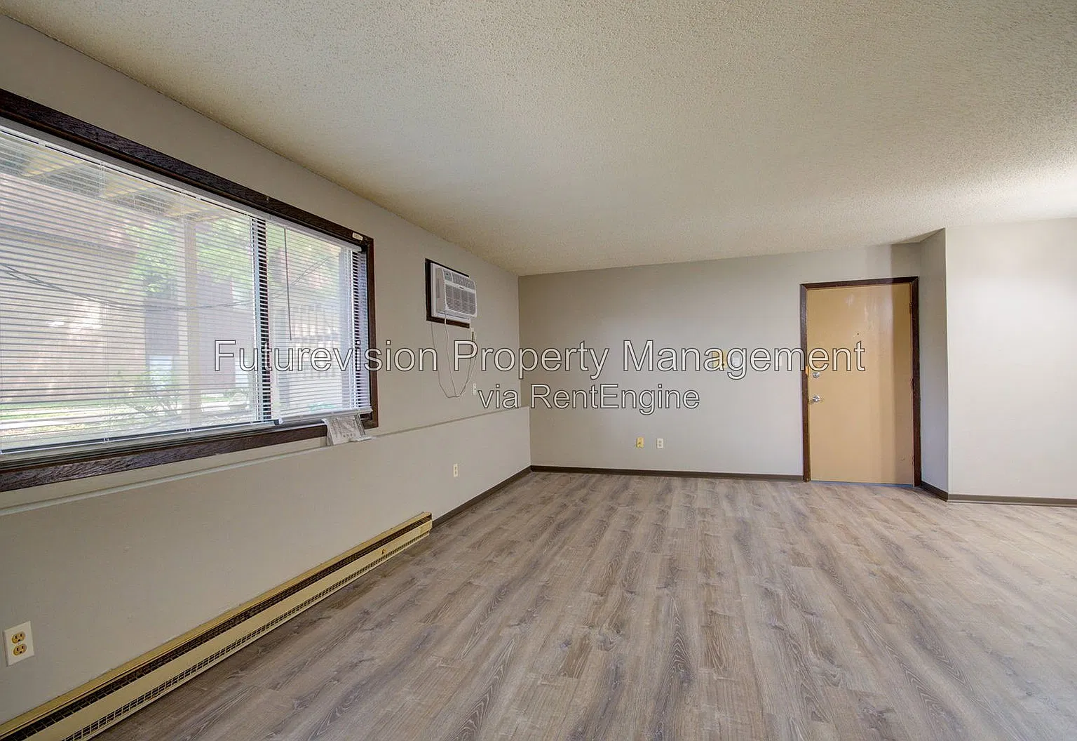 2 bed, 1.0 bath, 800 sqft, $1,350 — Photo 4