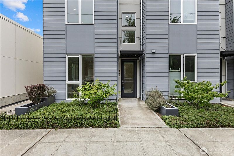 3rd image of 8561 Mary Avenue NW