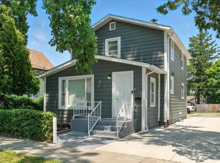 1518 Lucia Ave, Waukegan, IL 60085