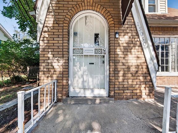 5th image of 15050 Pinehurst St