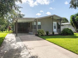 423 Peace Rd, Tavares, FL 32778