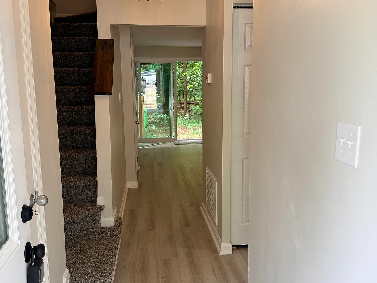 2 bed, 1132 sqft, $1,600 — Photo 3