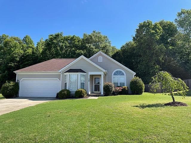 1st image of 140 Brookstone Dr