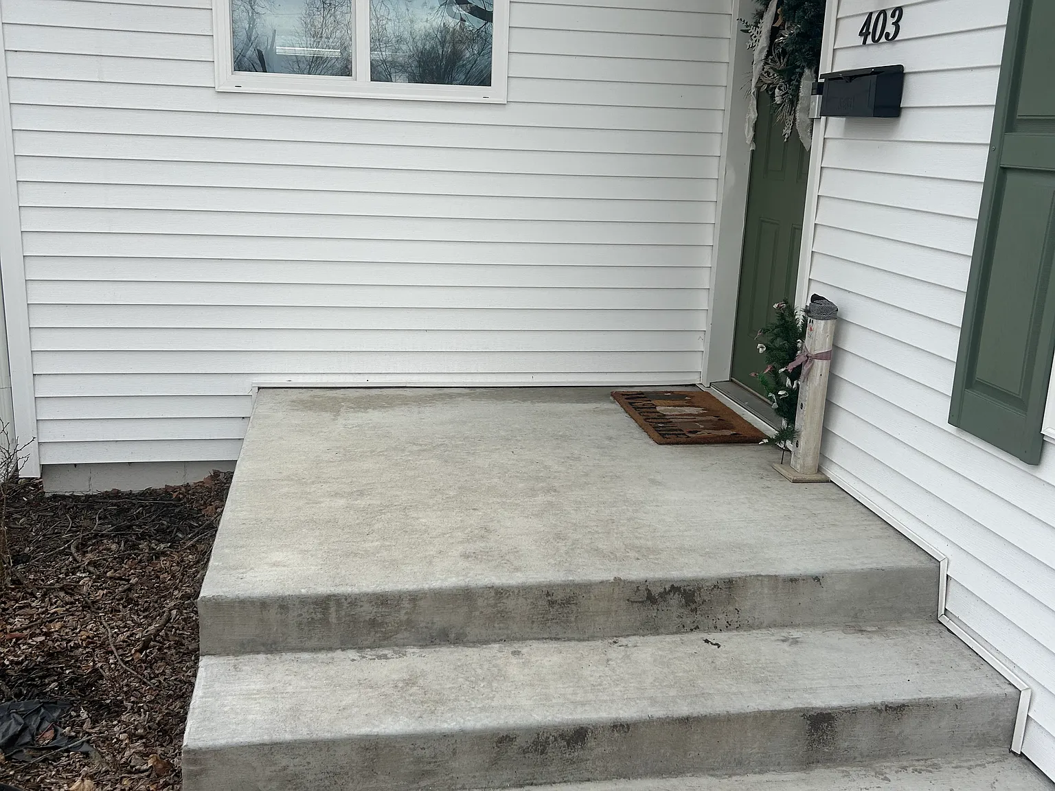 3 bed, 2176 sqft, $2,200 — Photo 3