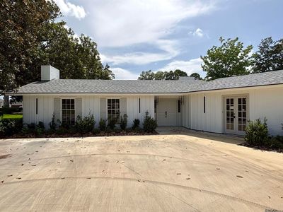 1406 False River Dr, New Roads, LA, 70760
