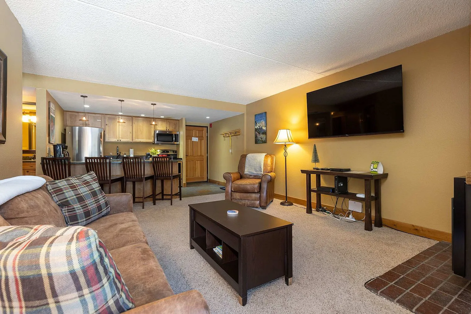 1 bed, 1.0 bath, $2,738 — Photo 3