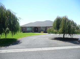 11965 Ridge View Dr NE, Moses Lake, WA 98837