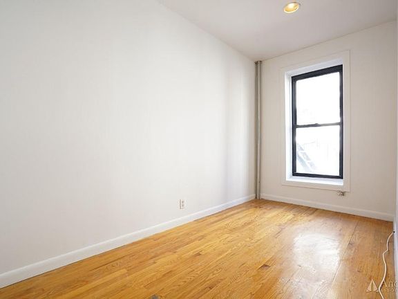 5th image of 335 E 94th St APT 17