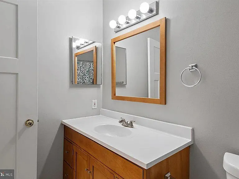 3904 Elberta Ln — Photo 13