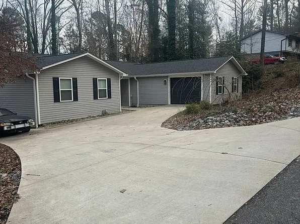 3517 Crestwood Dr, Morganton, NC 28655