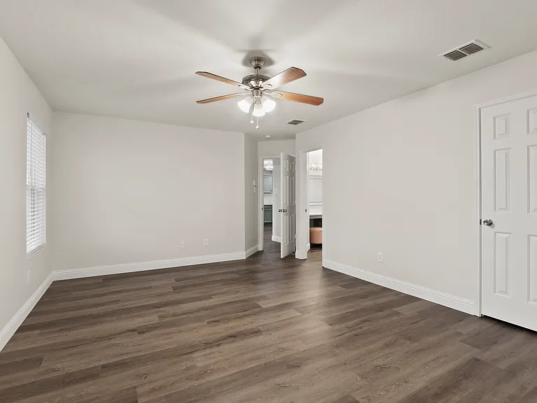 12900 Cedar Hollow Dr — Photo 9